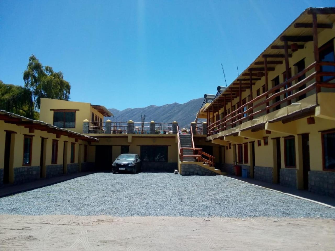 Tilcara Rustica Hostel Buitenkant foto